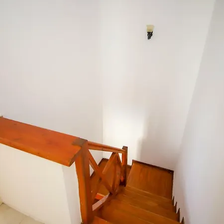 Cettia Daily Weekly Villa