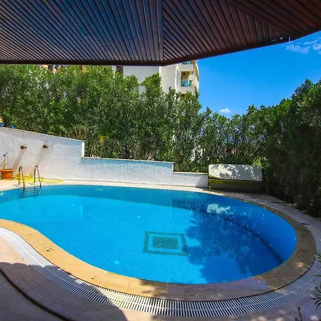 Cettia Daily Weekly Villa