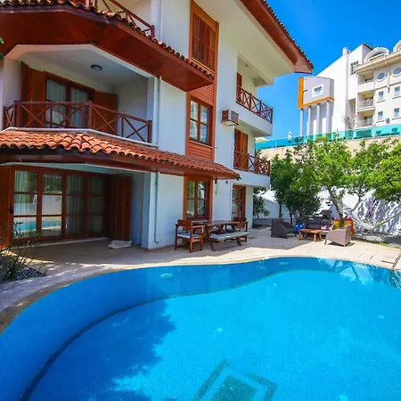 Cettia Daily Weekly Villa